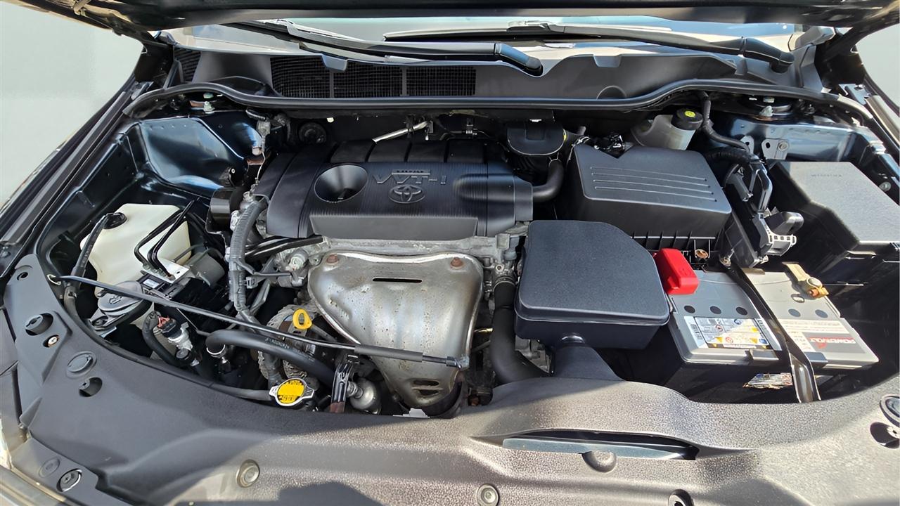 Toyota Venza LE I4 FWD 2015