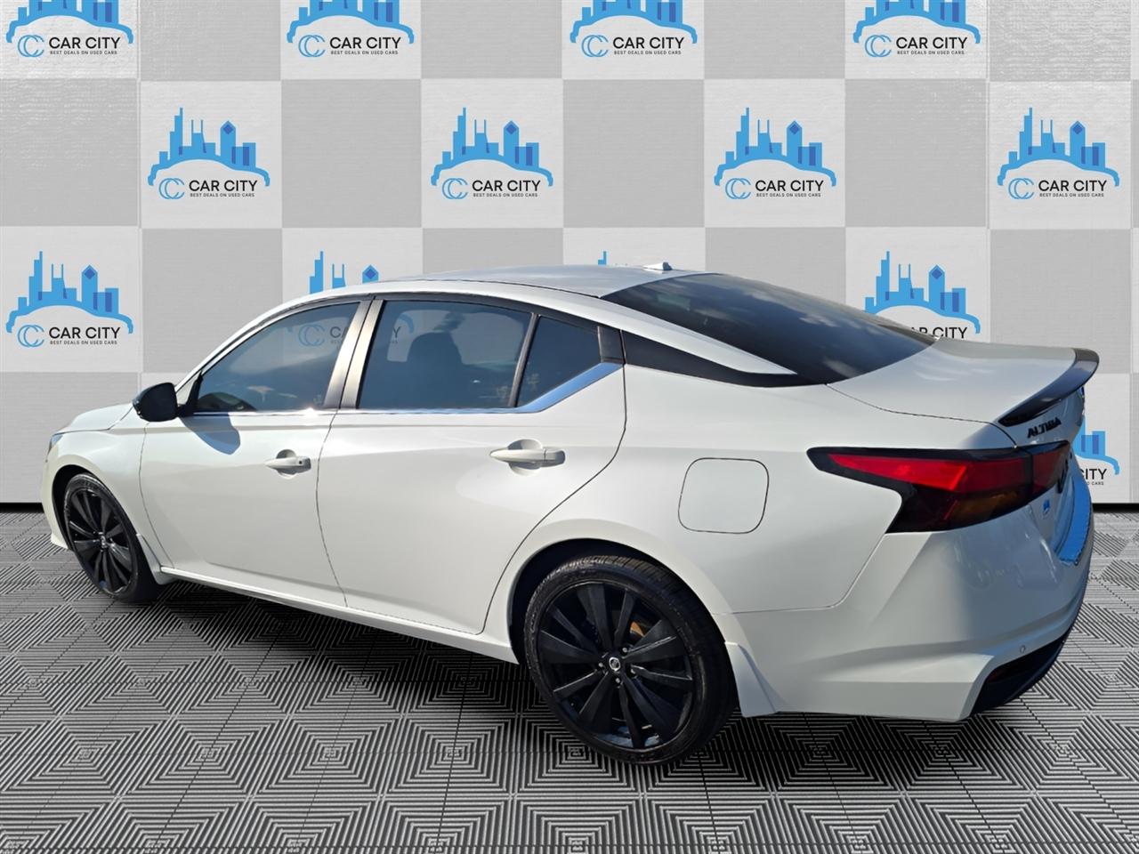 Nissan Altima 2.5 SR AWD 2022