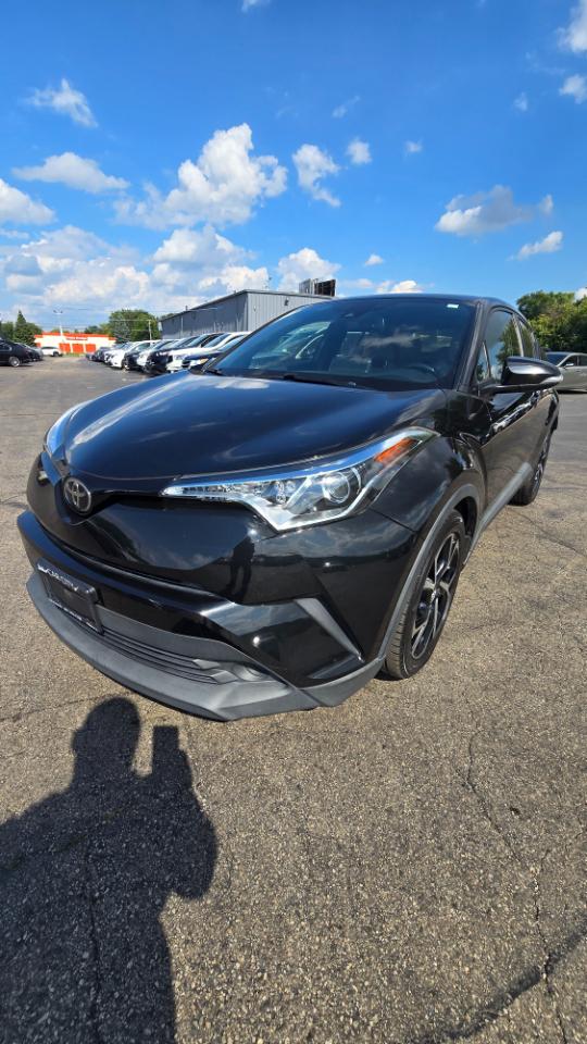 Toyota C-HR LE 2019