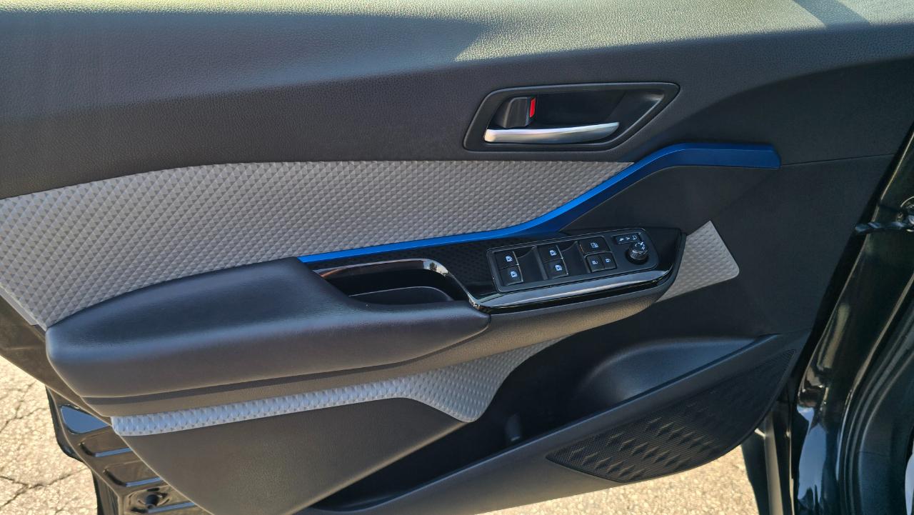 Toyota C-HR LE 2019