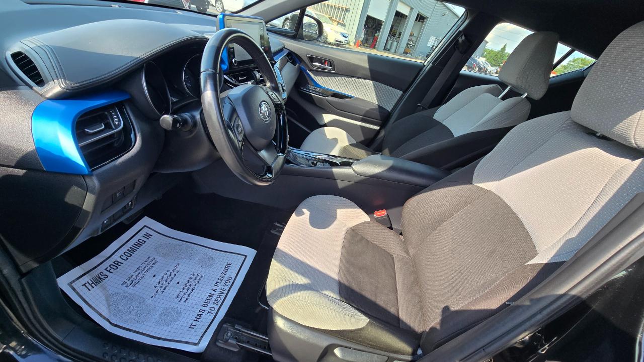 Toyota C-HR LE 2019