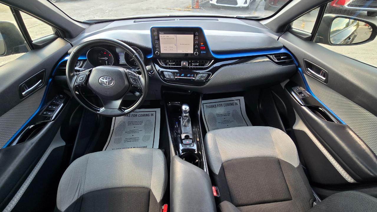 Toyota C-HR LE 2019