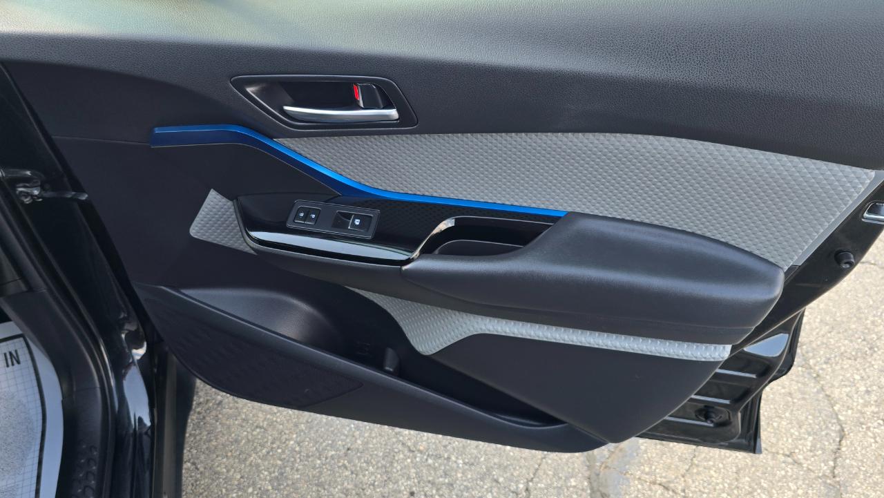Toyota C-HR LE 2019