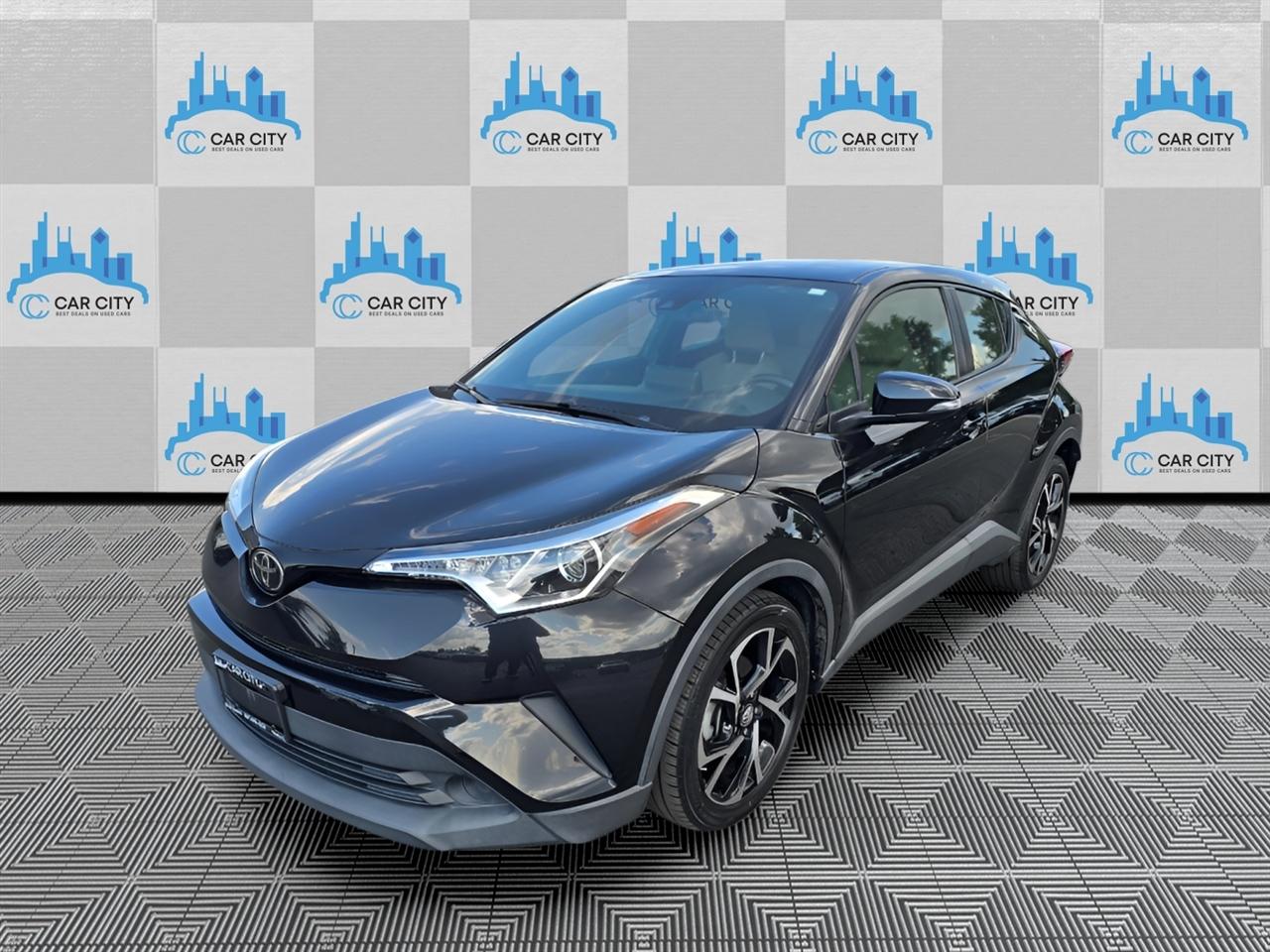 Toyota C-HR LE 2019
