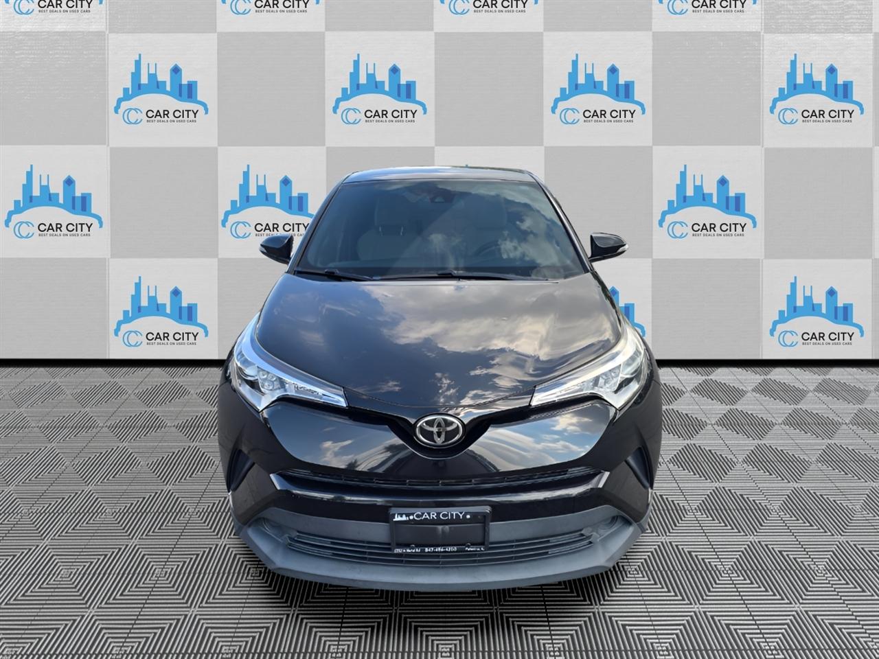 Toyota C-HR LE 2019