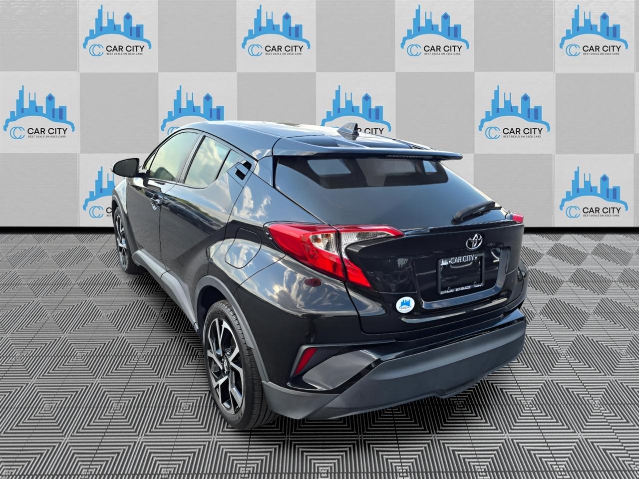 Toyota C-HR LE 2019