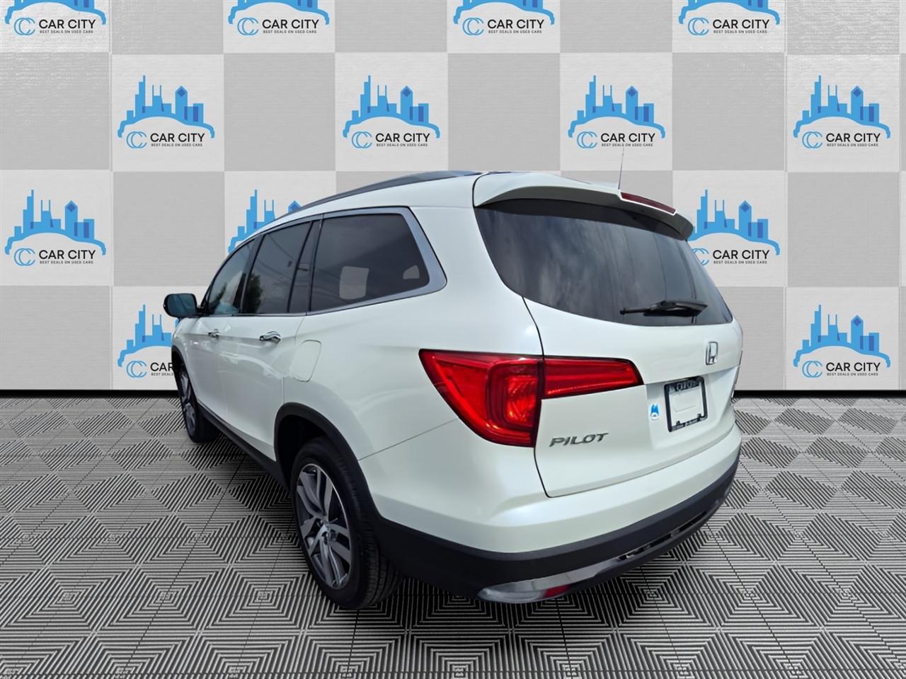 Honda Pilot Touring 4WD 2017
