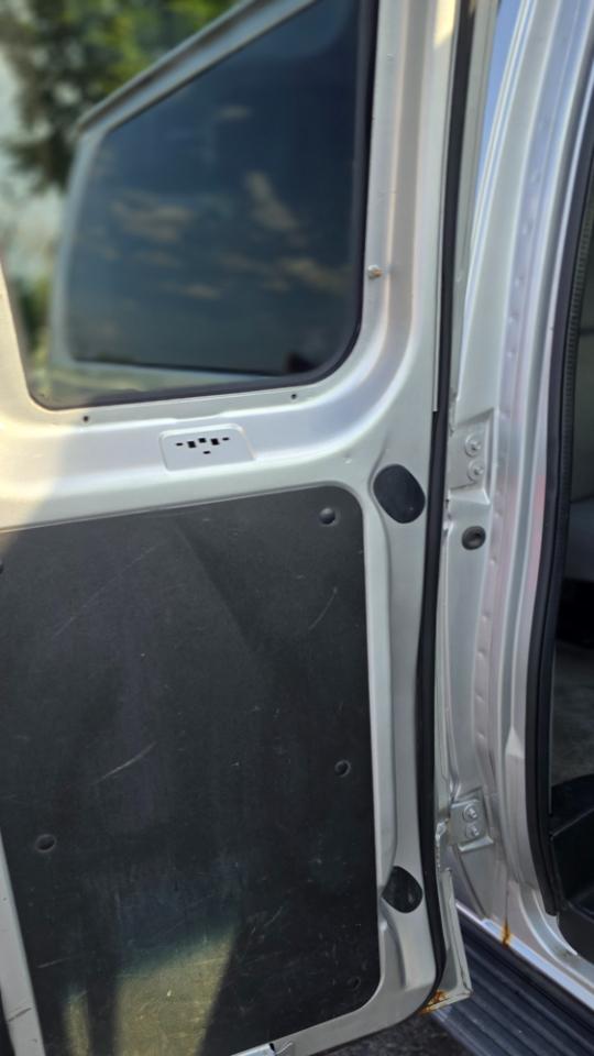 Ford Econoline E-350 XL Super Duty 2012