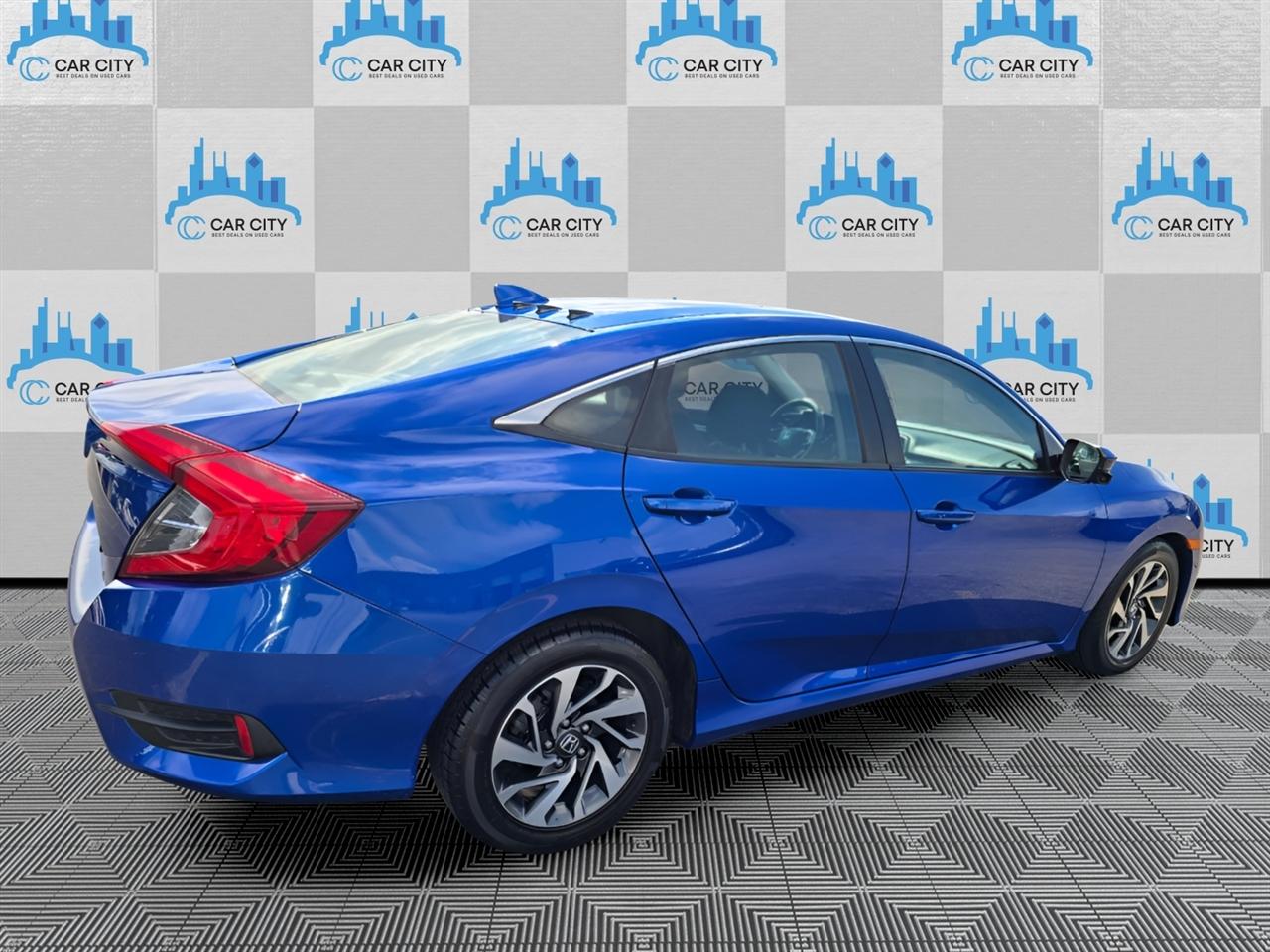 Honda Civic EX Sedan CVT 2017