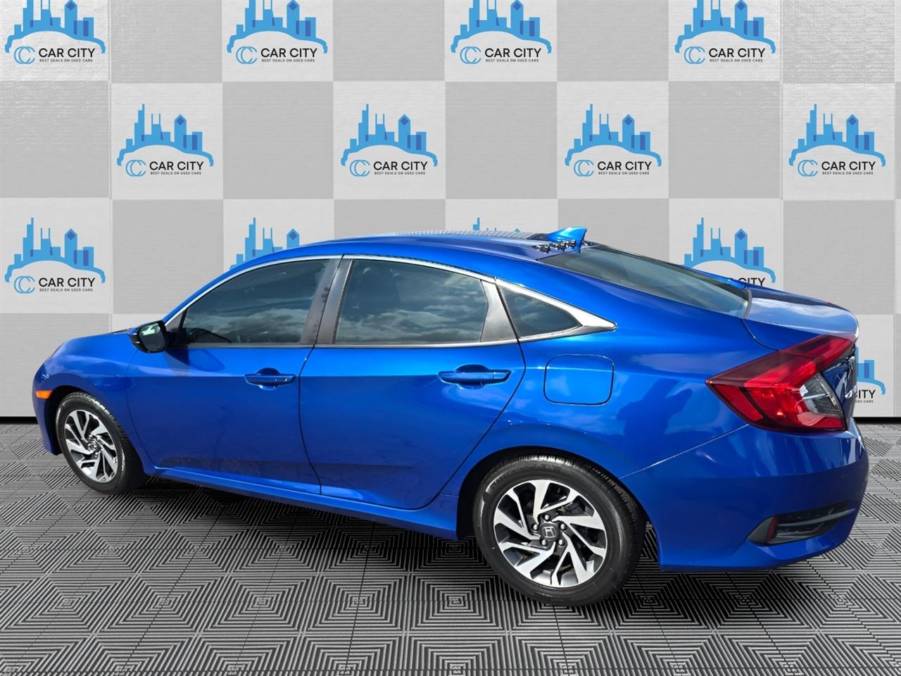 Honda Civic EX Sedan CVT 2017