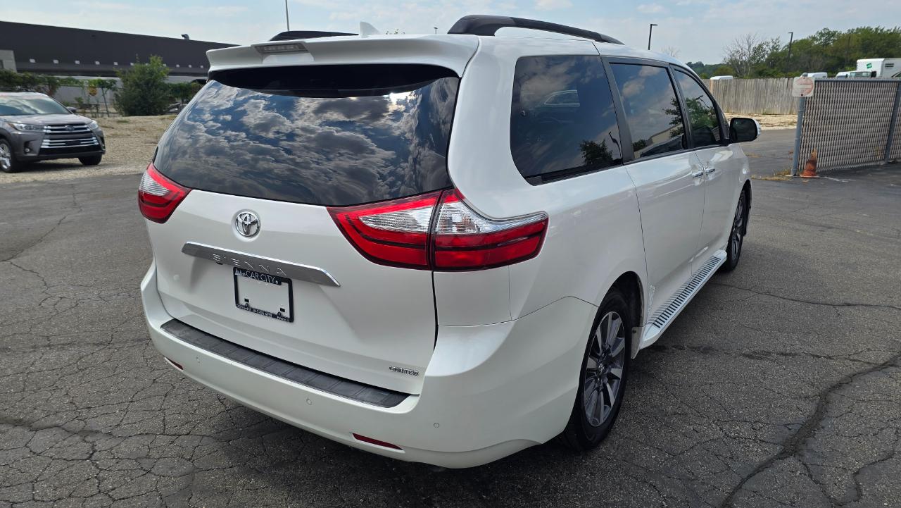 Toyota Sienna Limited Premium 7-Passenger 2019