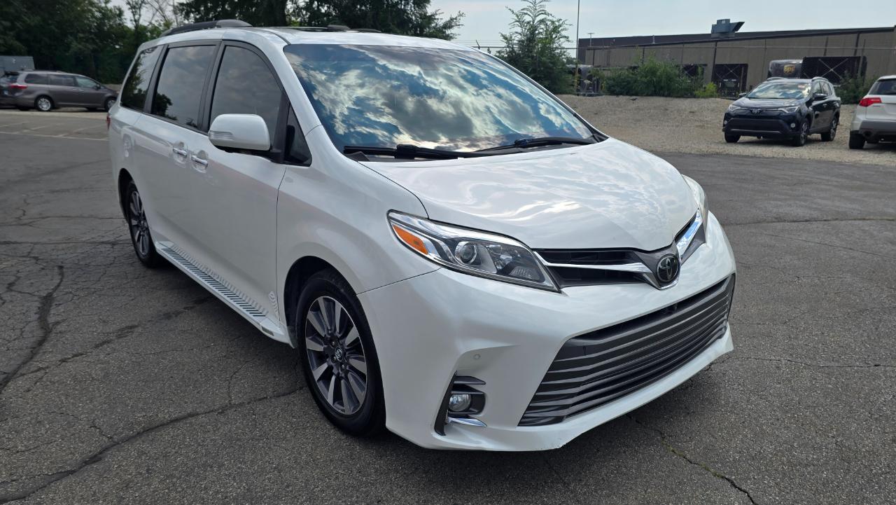 Toyota Sienna Limited Premium 7-Passenger 2019