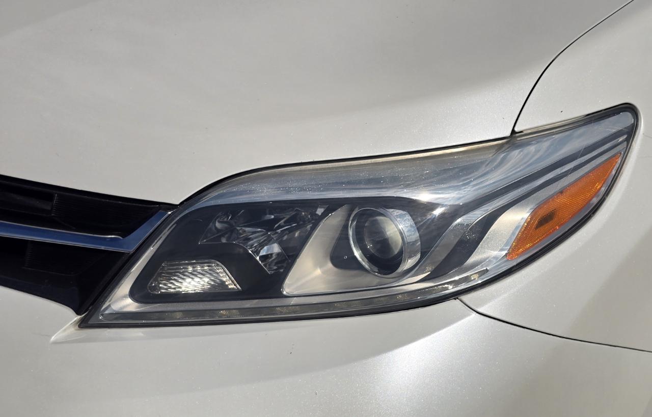 Toyota Sienna Limited Premium 7-Passenger 2019