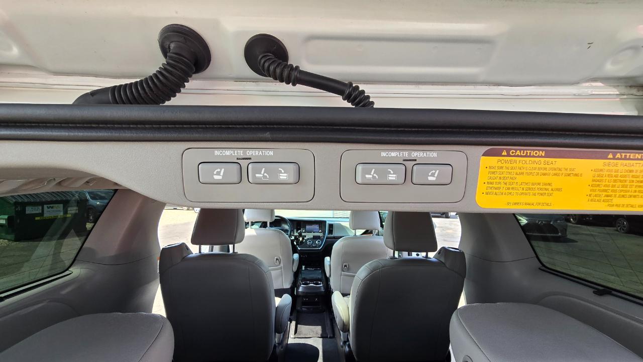 Toyota Sienna Limited Premium 7-Passenger 2019