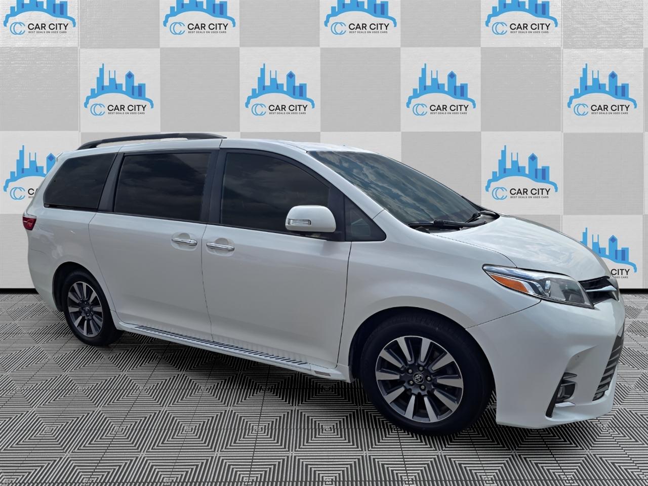 Toyota Sienna Limited Premium 7-Passenger 2019
