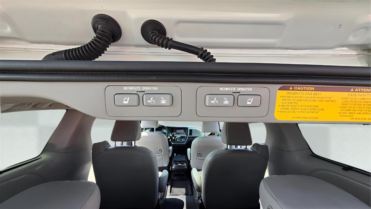 Toyota Sienna Limited Premium 7-Passenger 2019