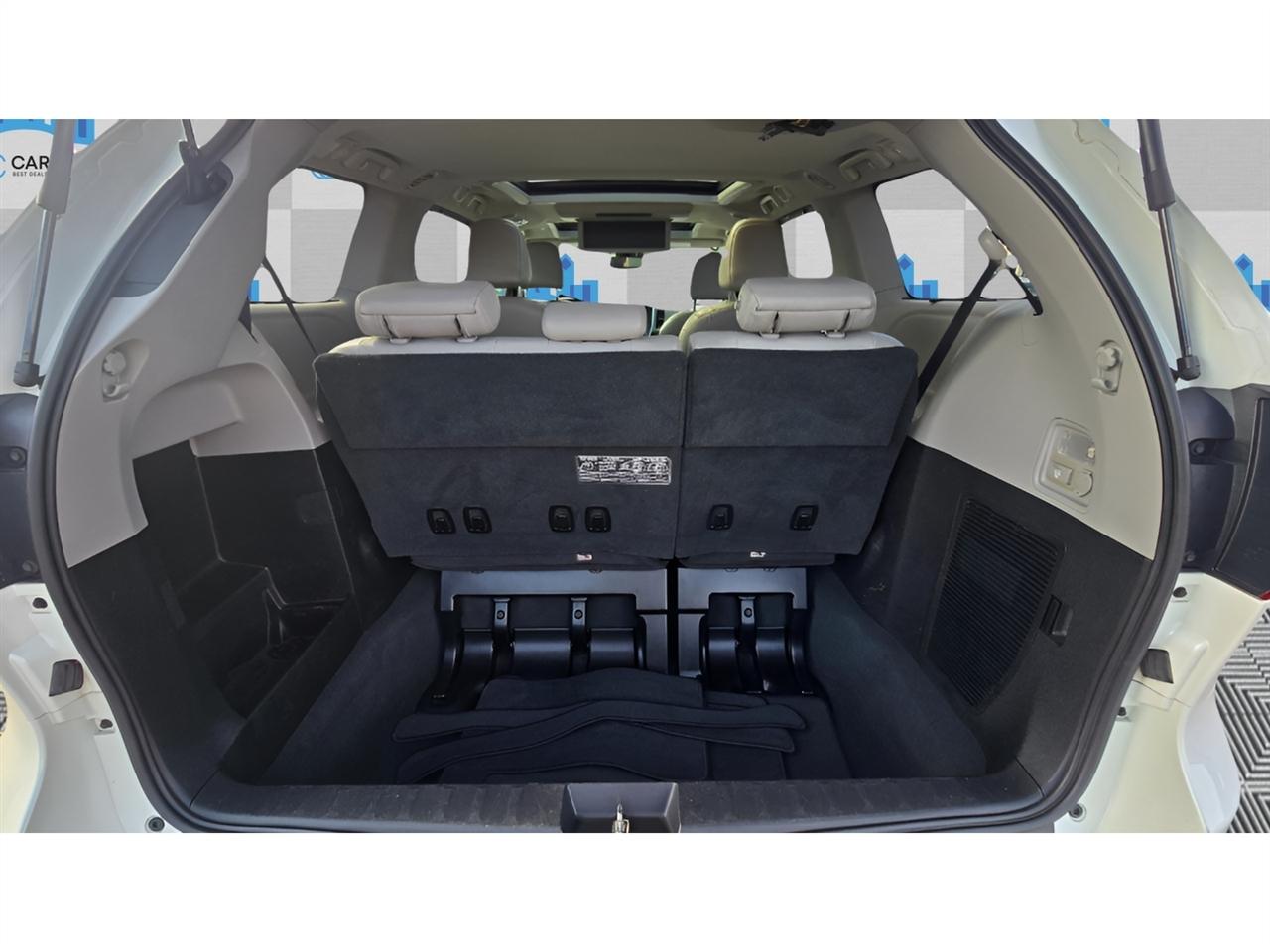 Toyota Sienna Limited Premium 7-Passenger 2019