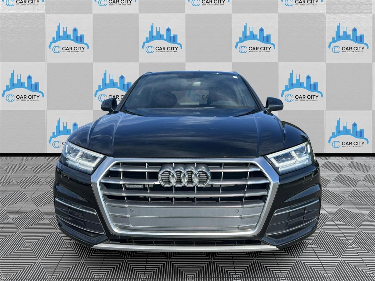 Audi Q5 2.0T Premium Plus quattro 2019