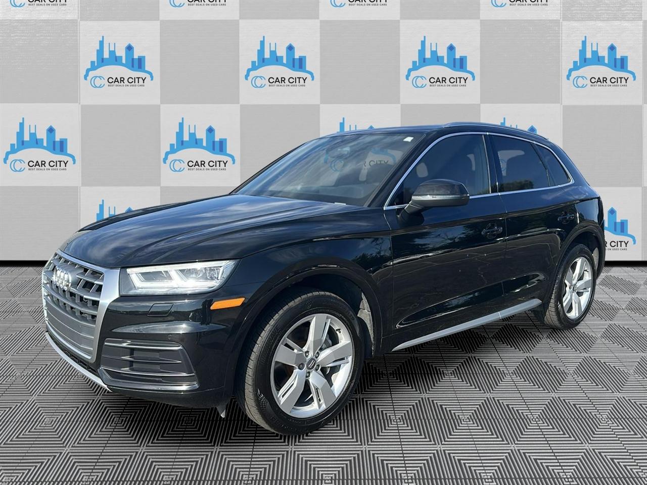 Audi Q5 2.0T Premium Plus quattro 2019