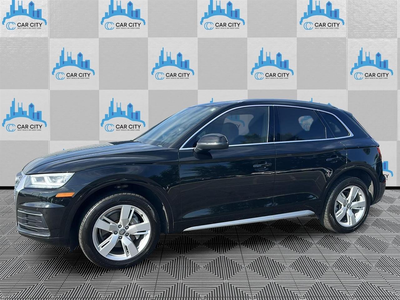 Audi Q5 2.0T Premium Plus quattro 2019