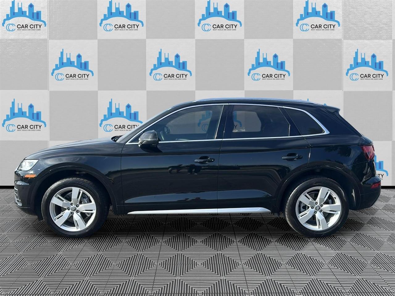 Audi Q5 2.0T Premium Plus quattro 2019