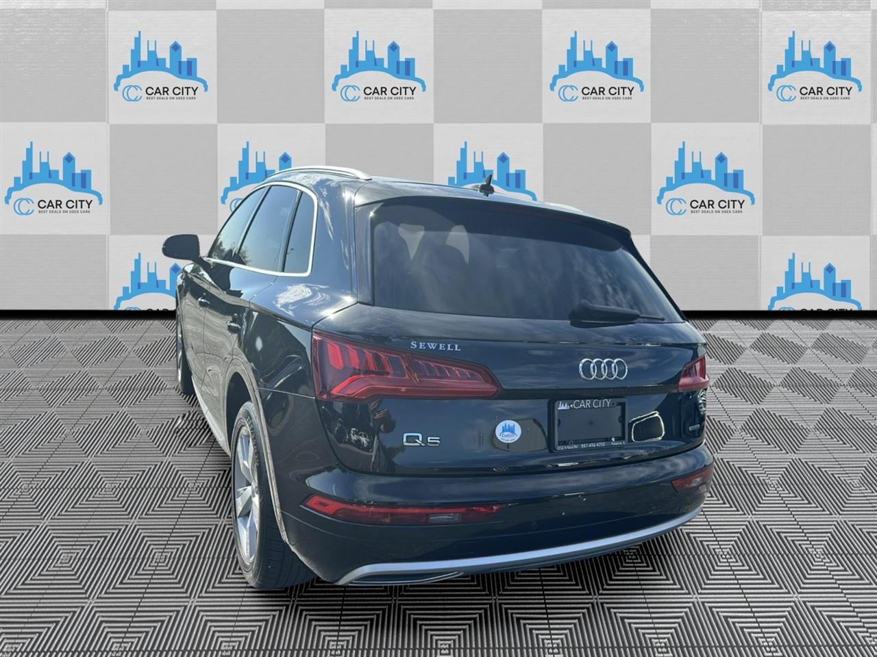 Audi Q5 2.0T Premium Plus quattro 2019