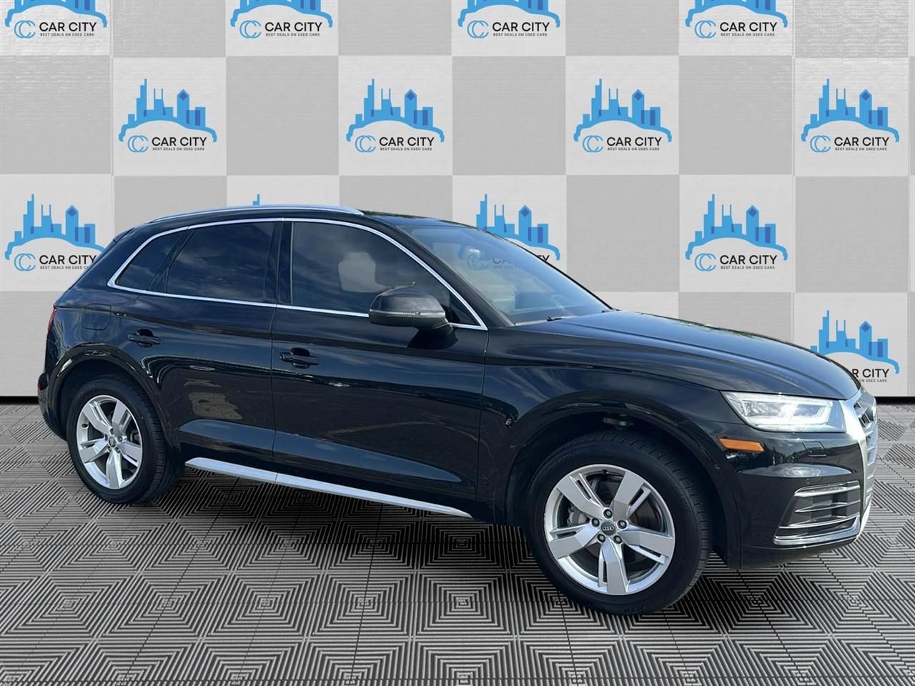 Audi Q5 2.0T Premium Plus quattro 2019