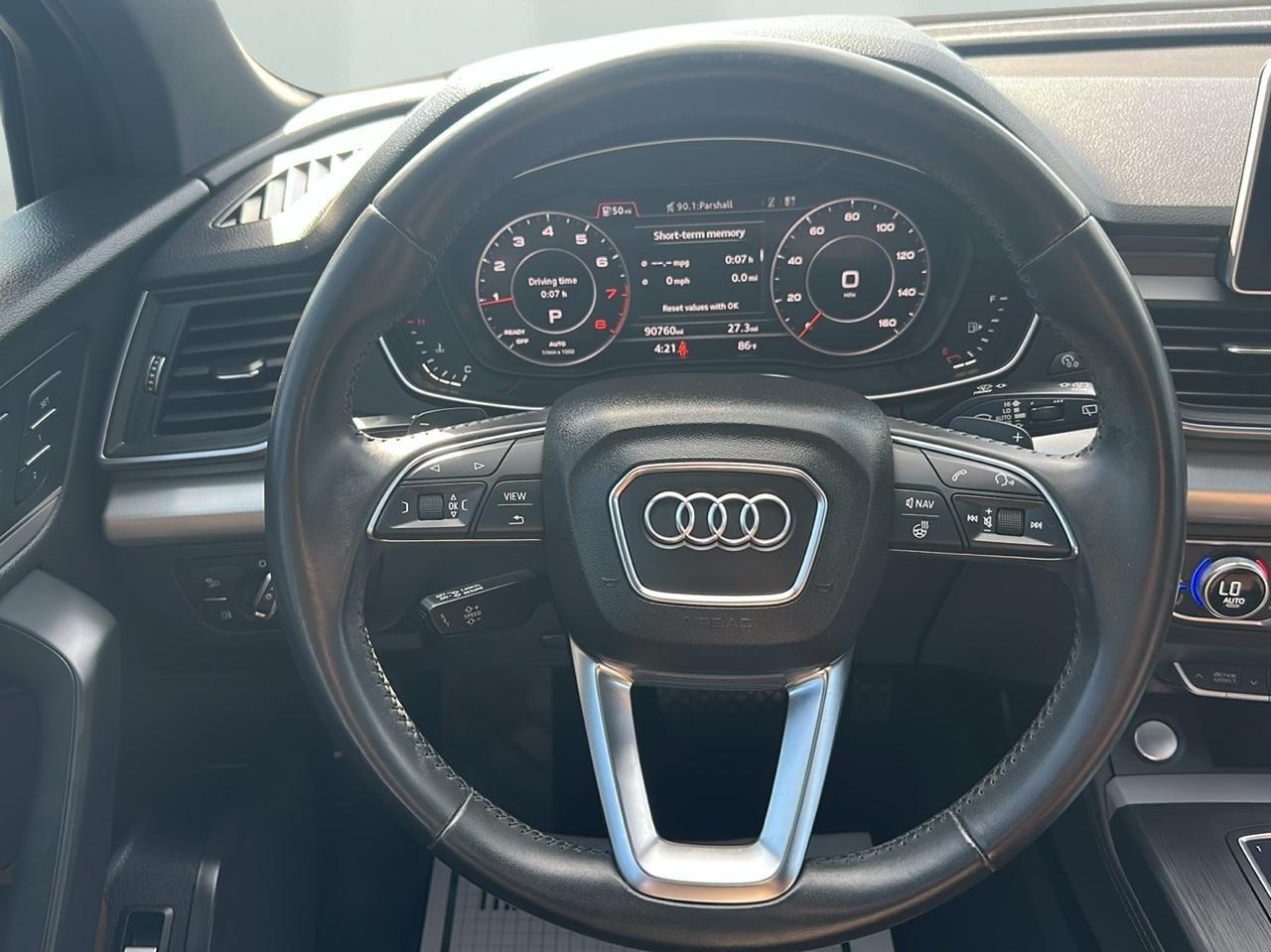 Audi Q5 2.0T Premium Plus quattro 2019
