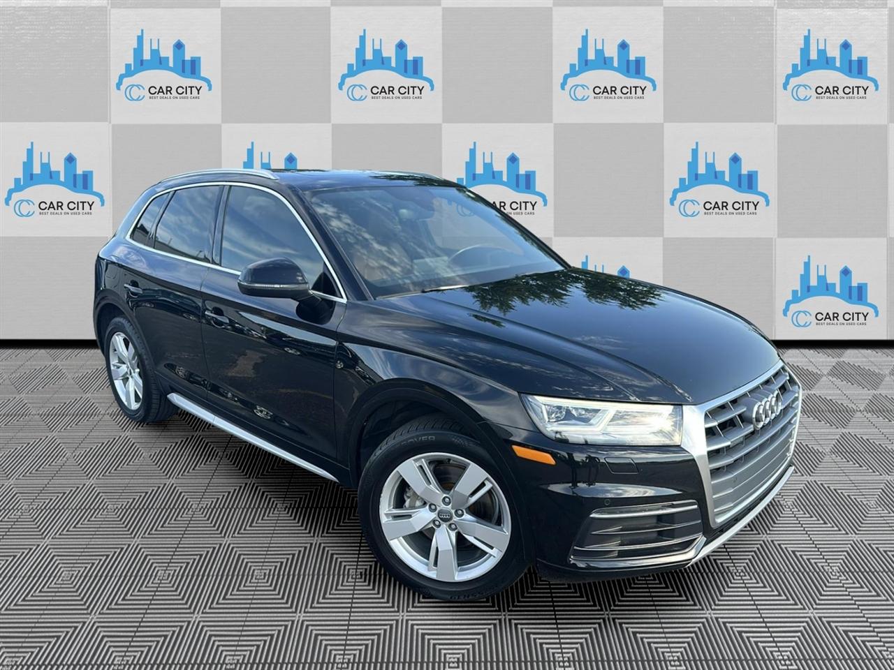 Audi Q5 2.0T Premium Plus quattro 2019
