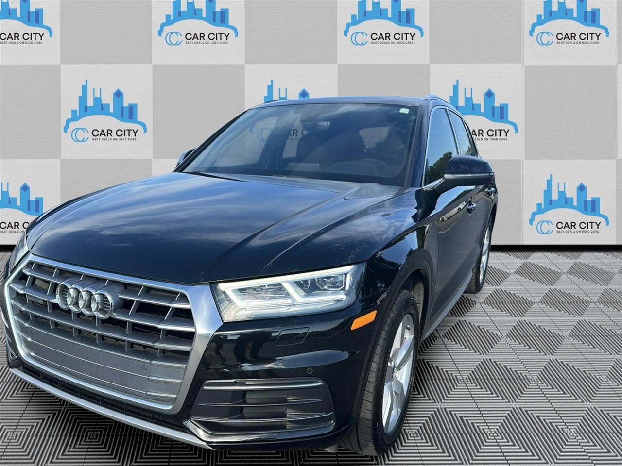Audi Q5 2.0T Premium Plus quattro 2019