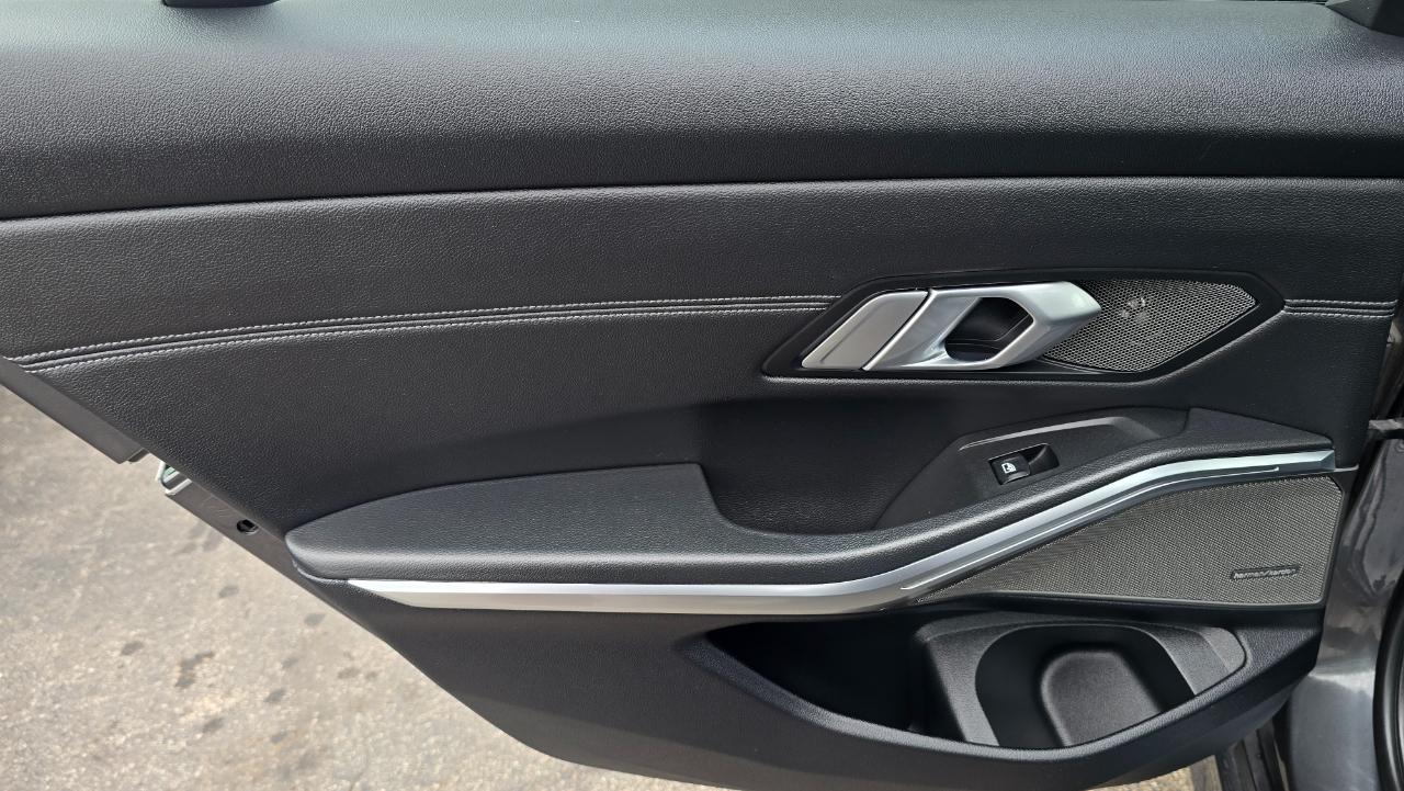 BMW 3-Series 330i xDrive 2019