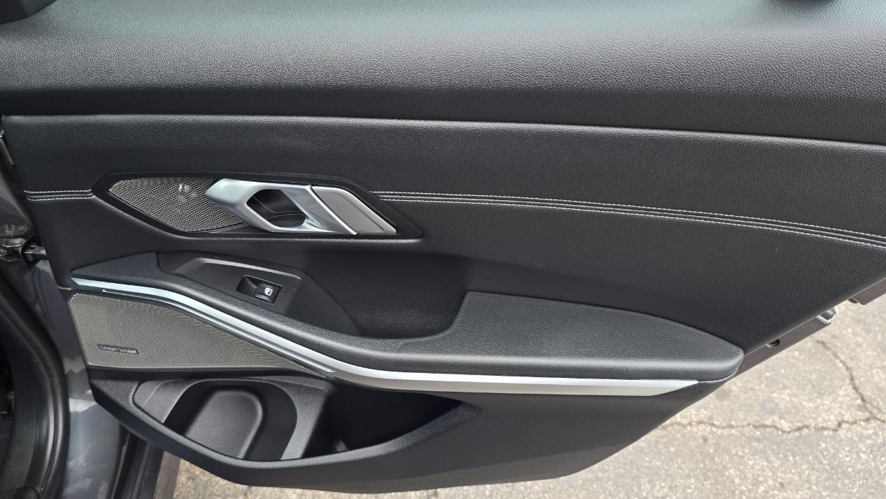 BMW 3-Series 330i xDrive 2019