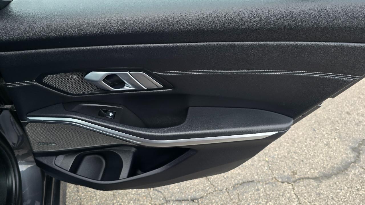 BMW 3-Series 330i xDrive 2019
