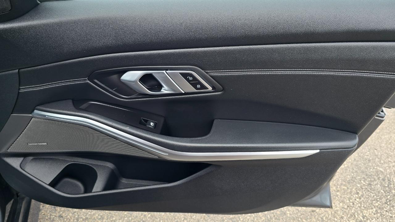 BMW 3-Series 330i xDrive 2019
