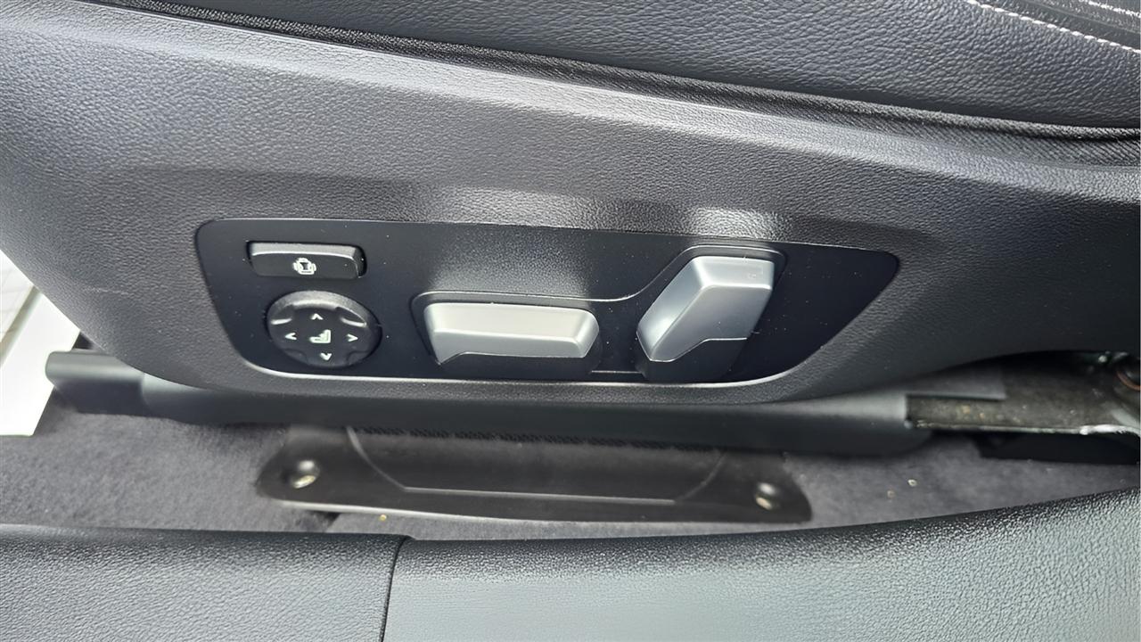 BMW 3-Series 330i xDrive 2019