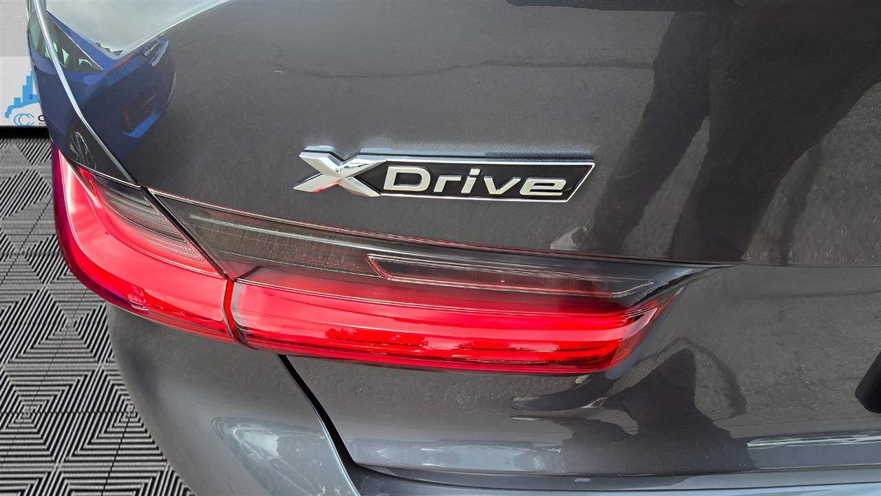 BMW 3-Series 330i xDrive 2019