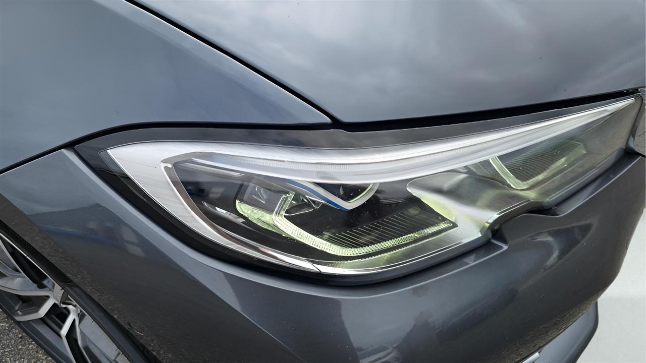 BMW 3-Series 330i xDrive 2019