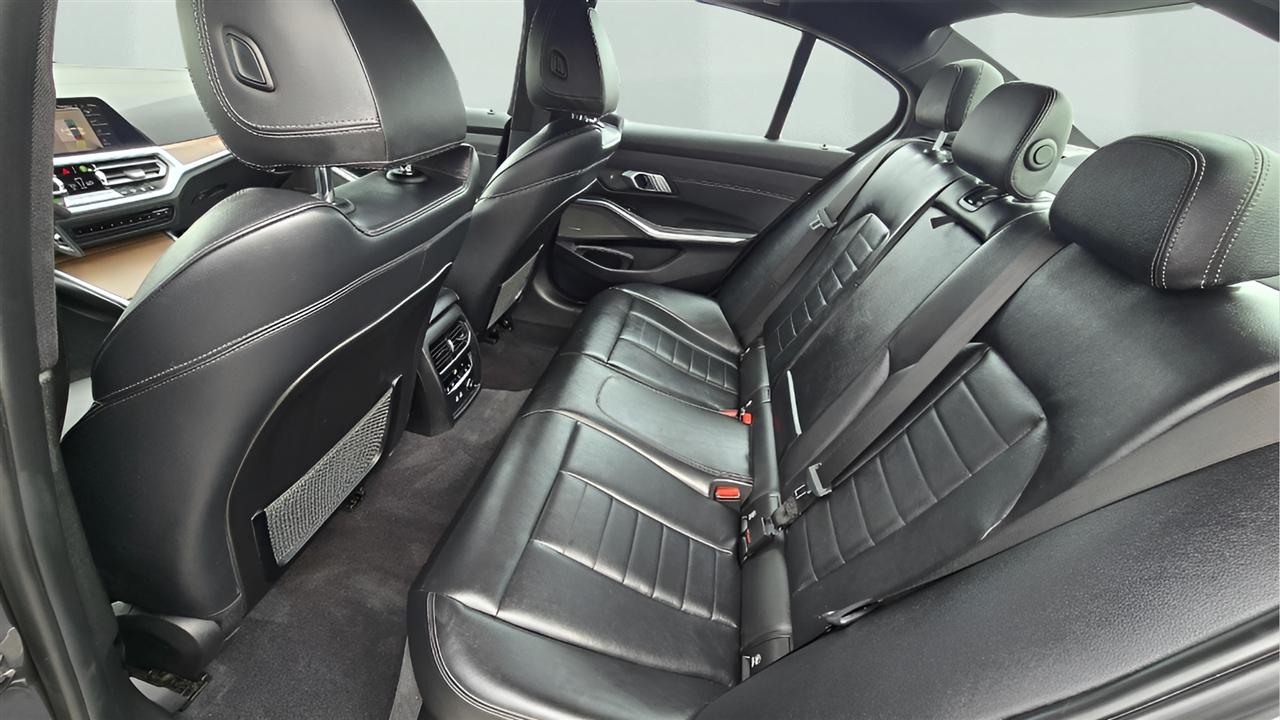 BMW 3-Series 330i xDrive 2019