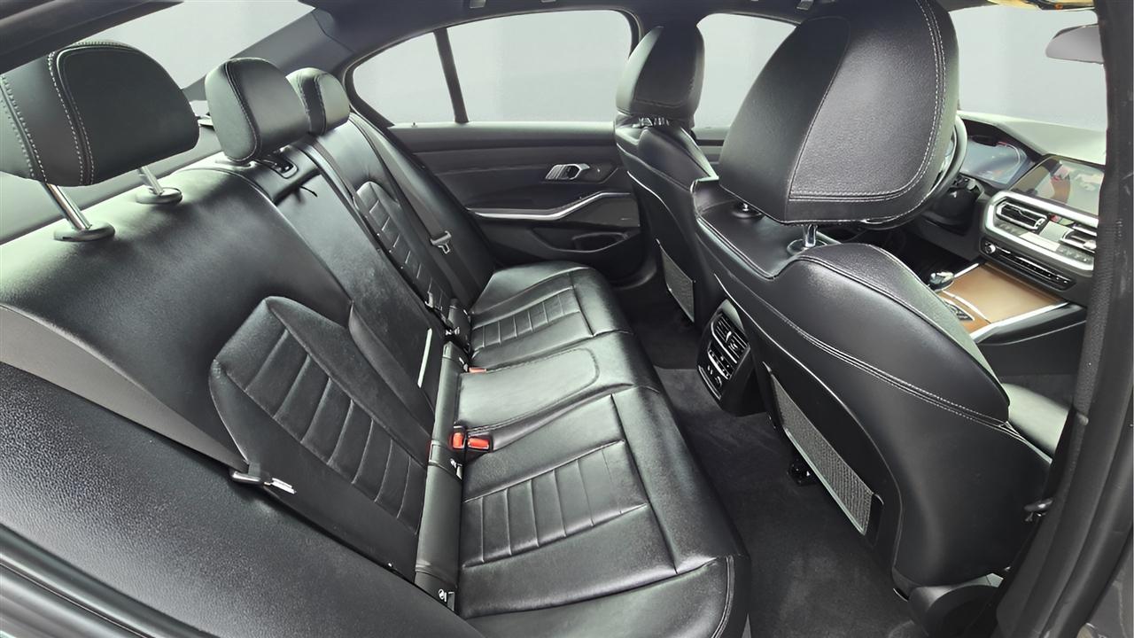 BMW 3-Series 330i xDrive 2019