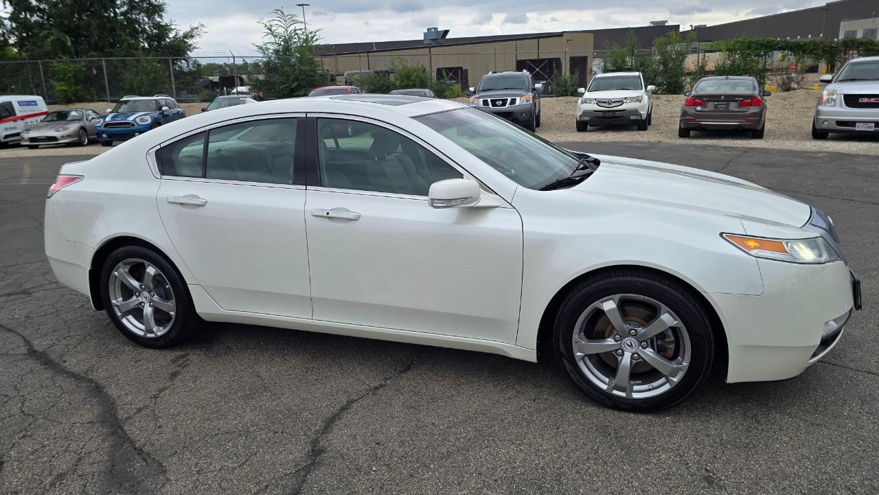 Acura TL 5-Speed AT with Tech Package 2010