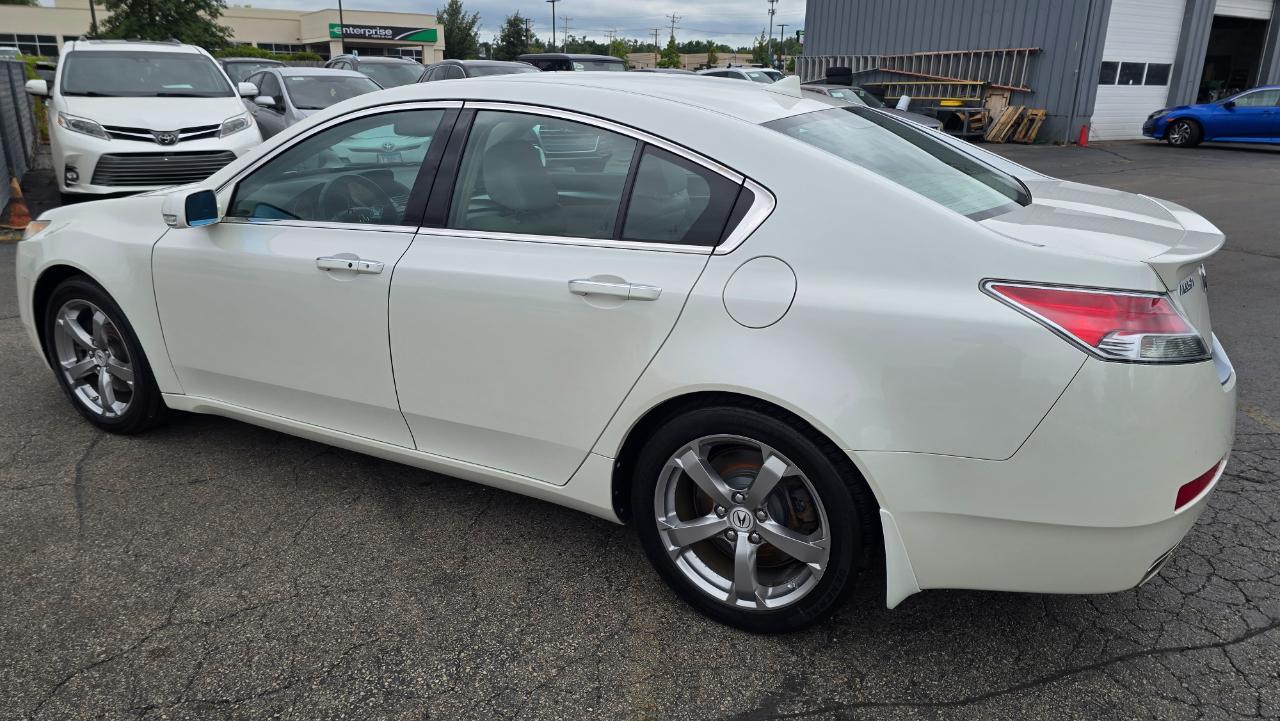 Acura TL 5-Speed AT with Tech Package 2010