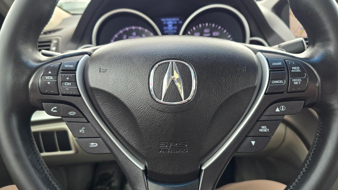 Acura TL 5-Speed AT with Tech Package 2010