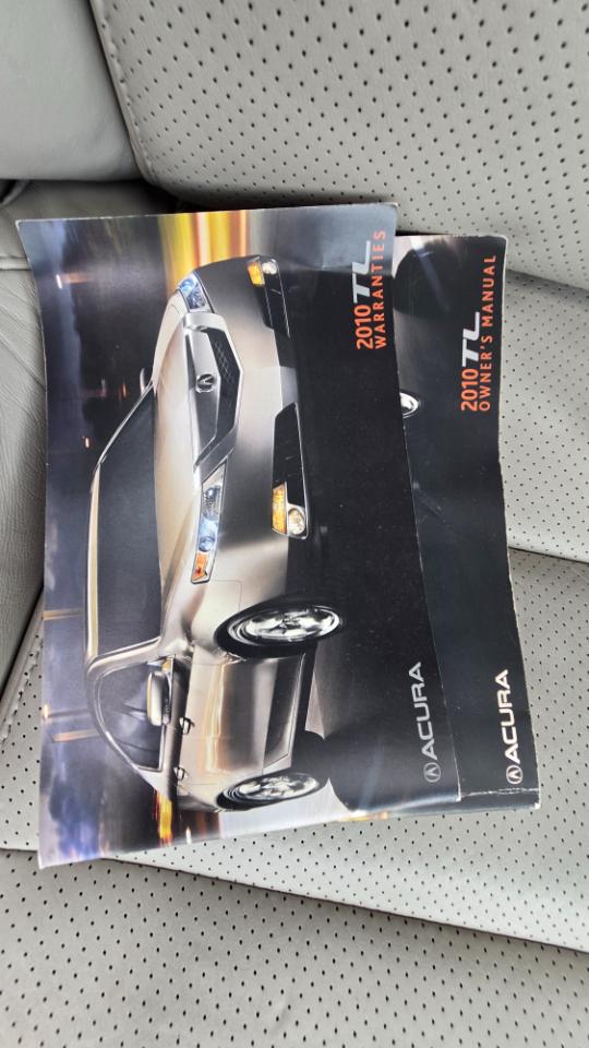Acura TL 5-Speed AT with Tech Package 2010