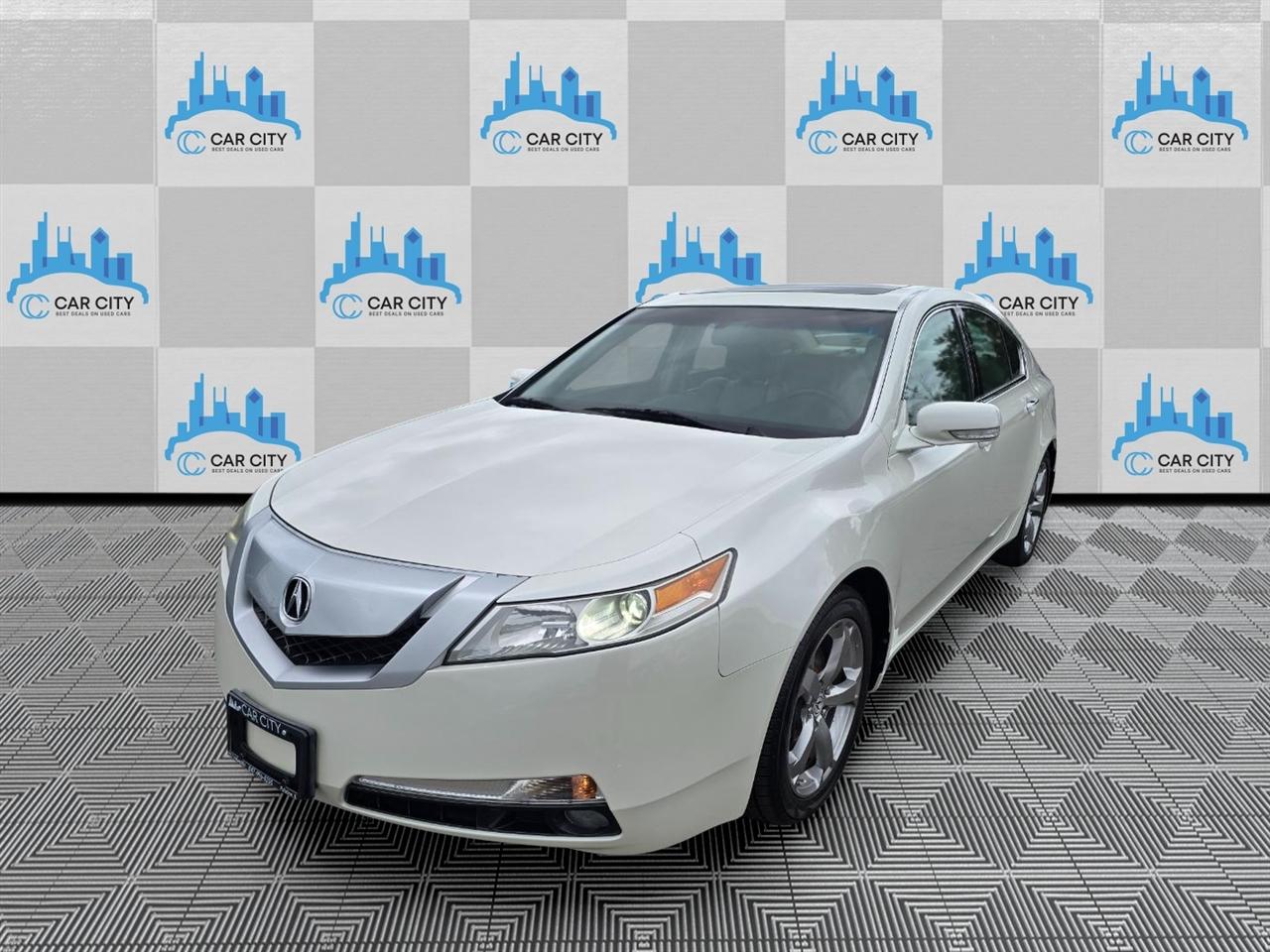 Acura TL 5-Speed AT with Tech Package 2010