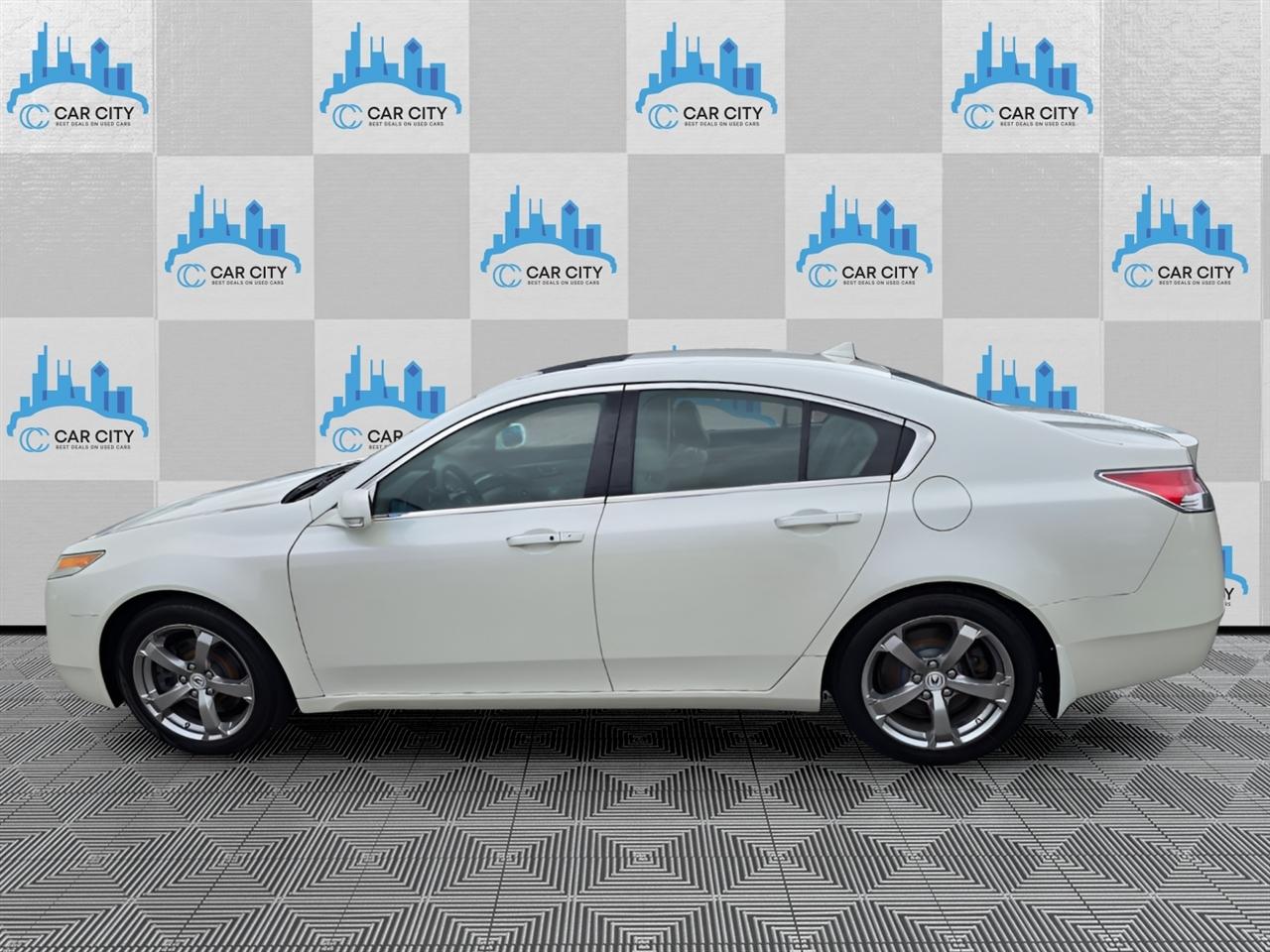 Acura TL 5-Speed AT with Tech Package 2010