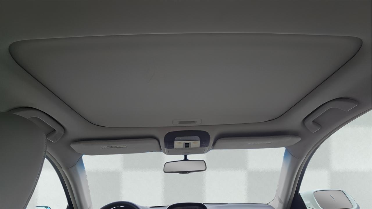 Acura TL 5-Speed AT with Tech Package 2010
