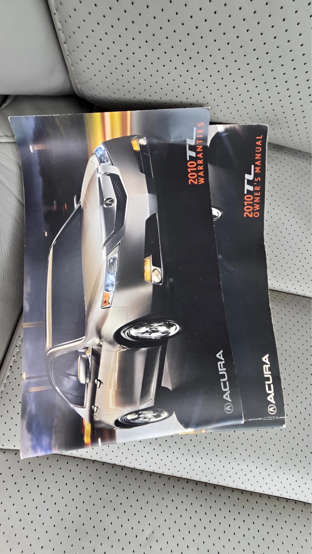 Acura TL 5-Speed AT with Tech Package 2010