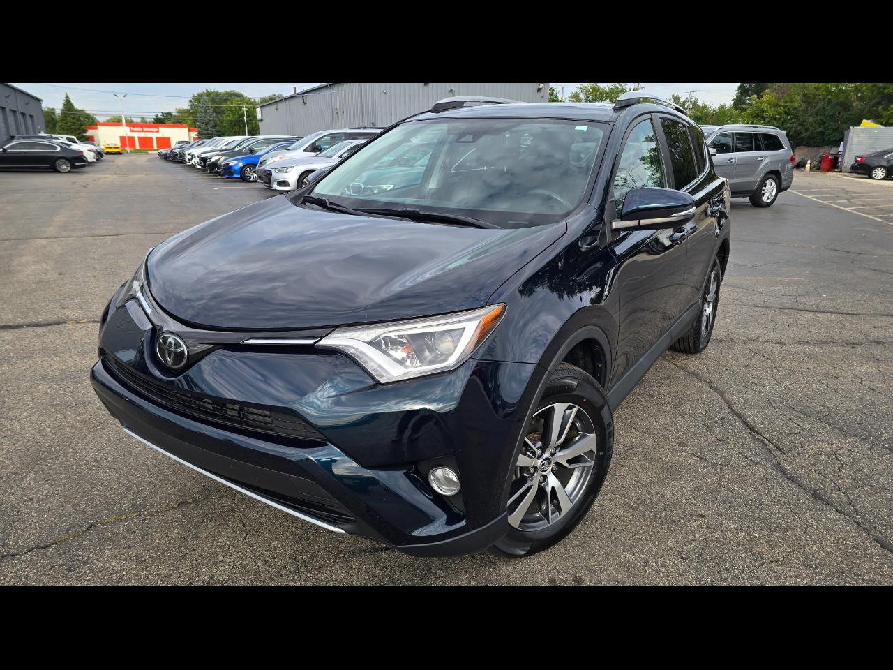 Toyota RAV4 XLE AWD 2018