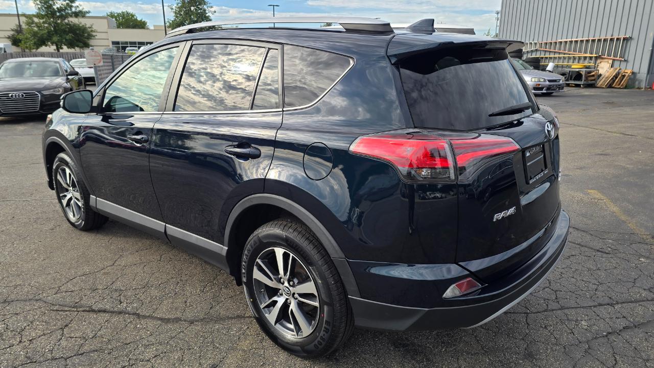 Toyota RAV4 XLE AWD 2018