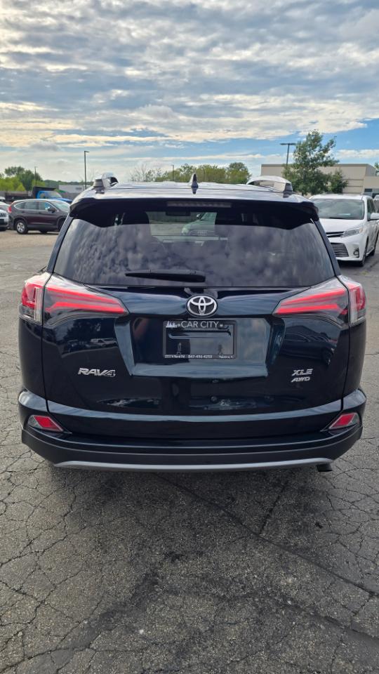 Toyota RAV4 XLE AWD 2018